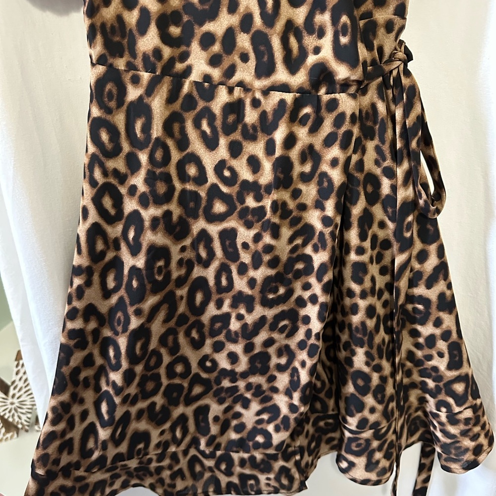 Blue Rain Leopard print Lined Wrap Dress Size Large - Picture 3 of 14